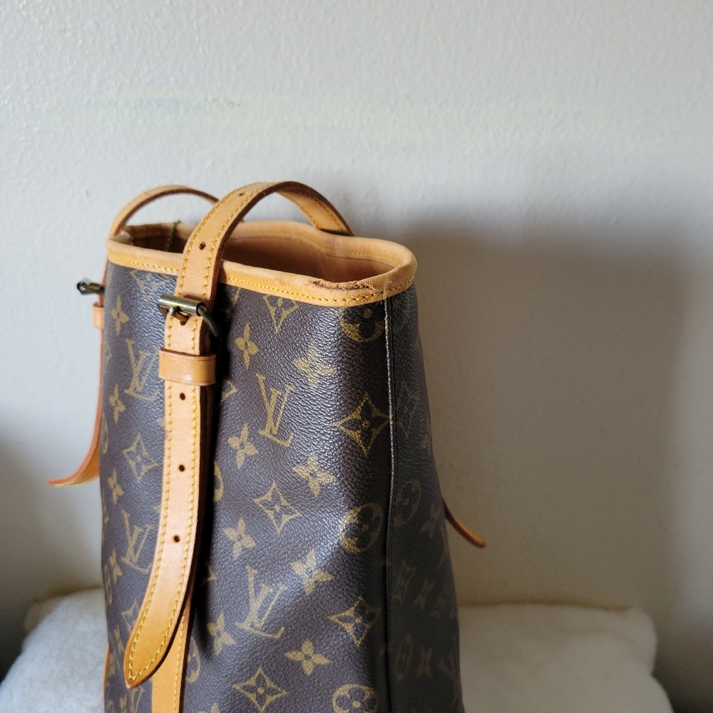 Louis Vuitton Monogram Bucket GM Shoulder Tote Bag - Picture 6 of 15